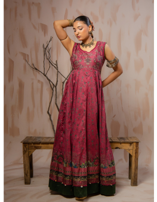 Mahroon Heritage Premium Lawn 3 Piece Frock Set