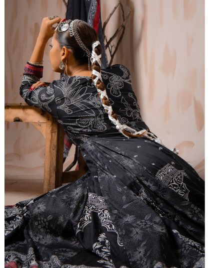 Black Heritage Premium Lawn 3 Piece Frock Set