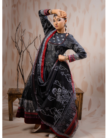 Black Heritage Premium Lawn 3 Piece Frock Set